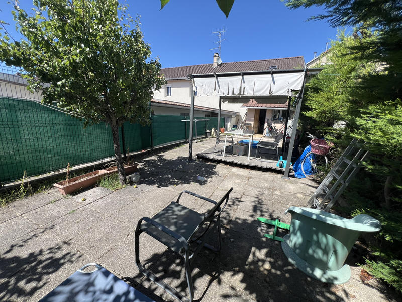 Maison - 244 m² - 10 pièces