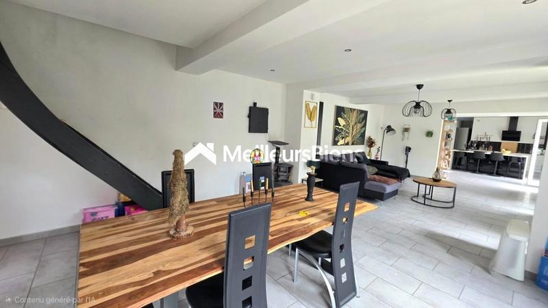 Maison - 140 m² - 5 pièces