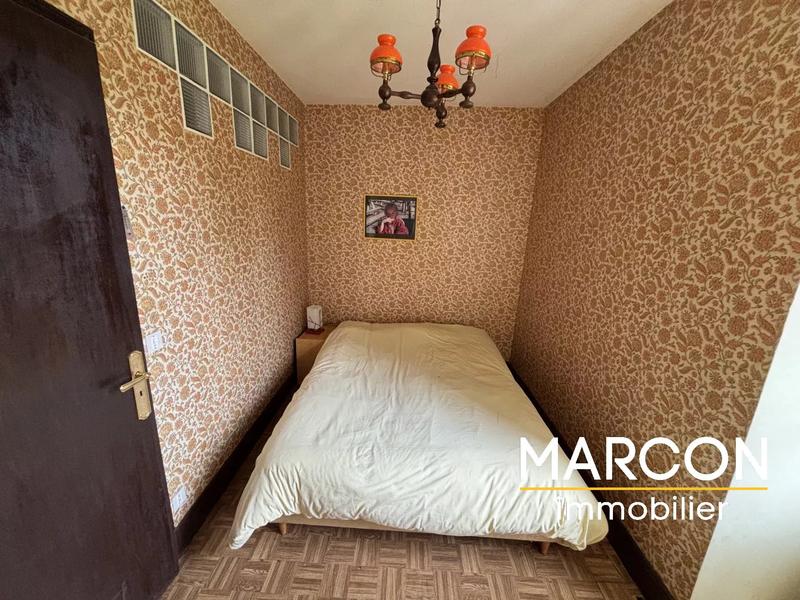 Maison - 212 m² - 8 pièces