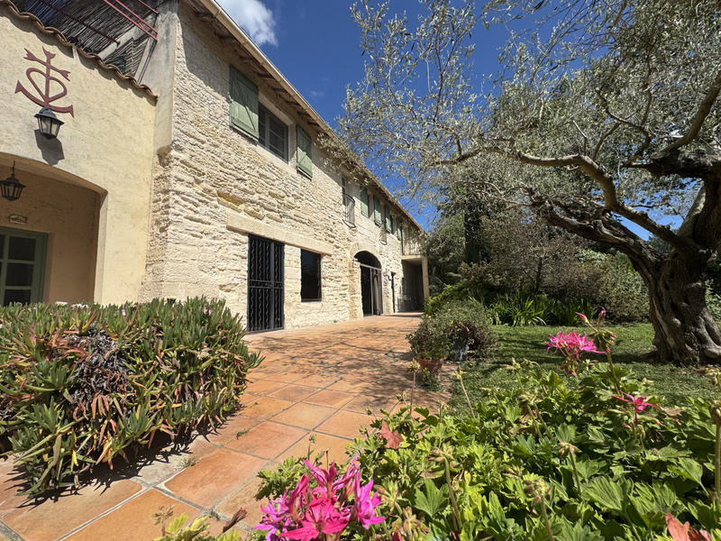 Propriété - 1 000 m² - 1 pièce