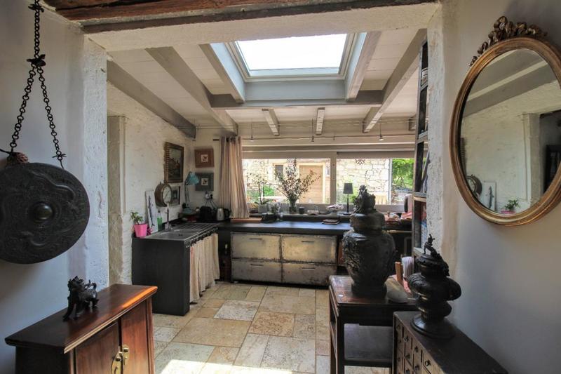 Corps de ferme - 319 m² - 9 pièces