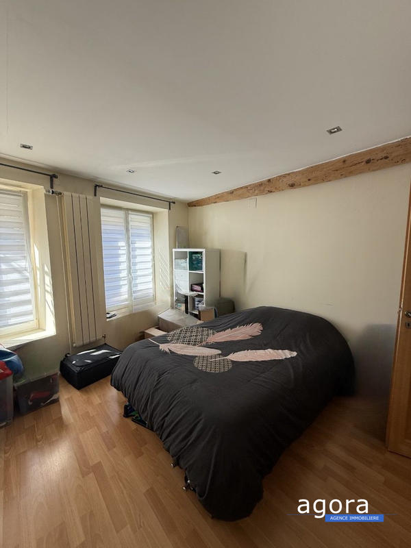 Appartement - 93 m² - 4 pièces