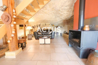 Maison - 186 m² - 5 pièces