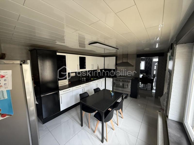 Maison de ville - 155 m² - 7 pièces