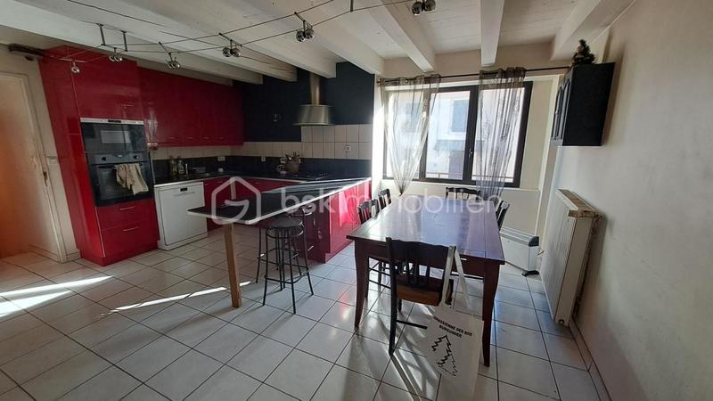 Maison - 143 m² - 5 pièces