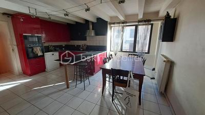 Maison - 143 m² - 5 pièces