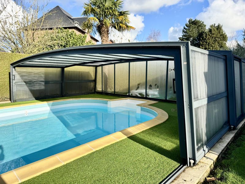 Maison - 98 m² - 4 pièces