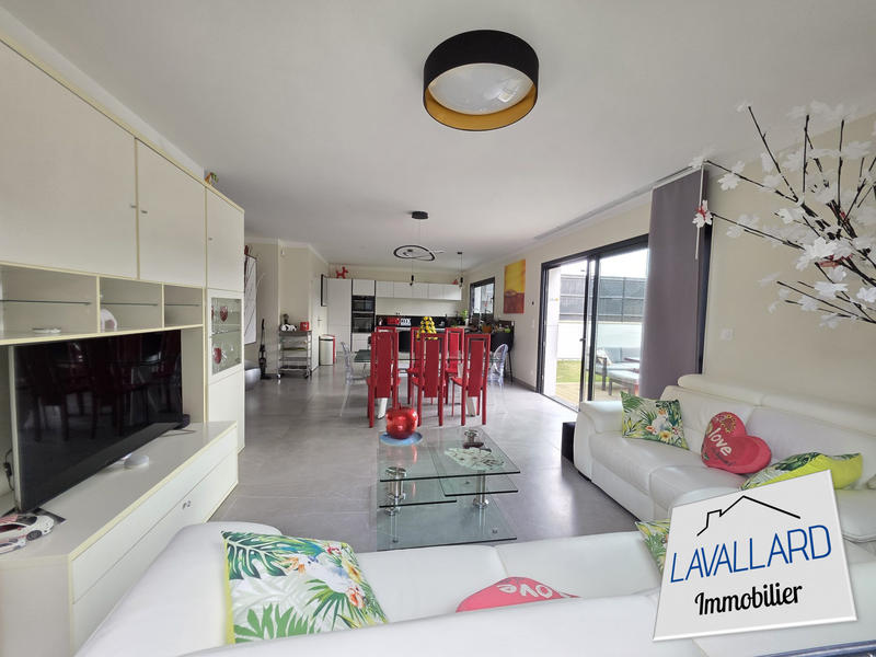 Maison - 167 m² - 6 pièces