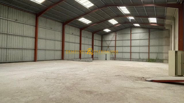 Local commercial - 1 080 m²