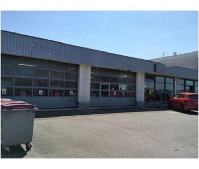 Fonds de commerce - Local commercial - 570 m²