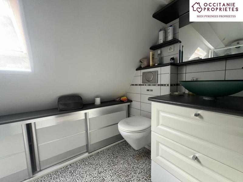 Propriété - 86 m² - 4 pièces