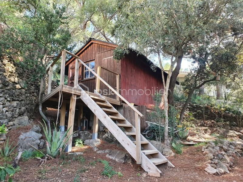 Propriété - 222 m² - 6 pièces