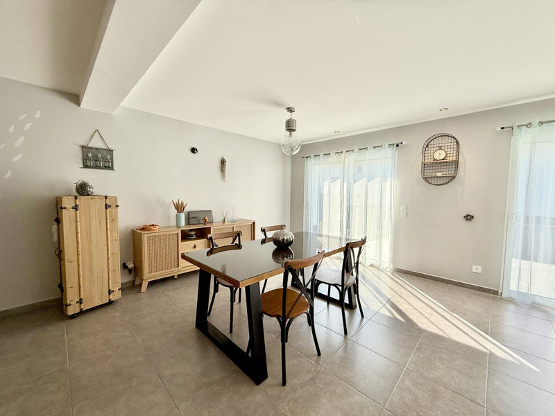 Maison - 96 m² - 4 pièces