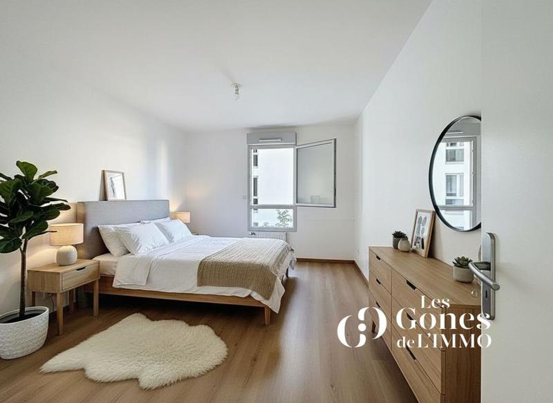 Appartement - 89 m² - 4 pièces