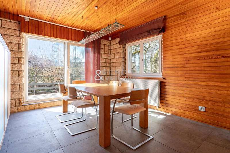 Maison ancienne - 265 m² - 11 pièces