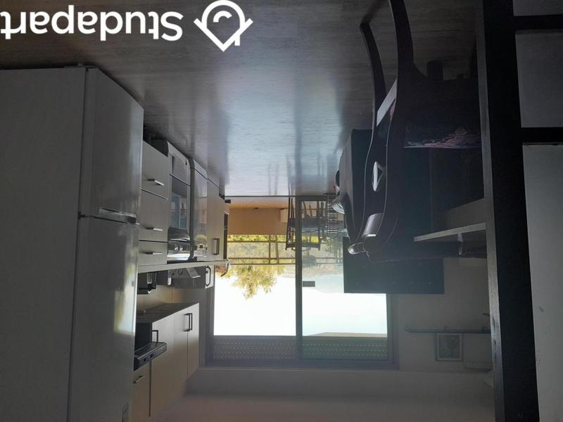 Chambre - 9 m² - 1 pièce