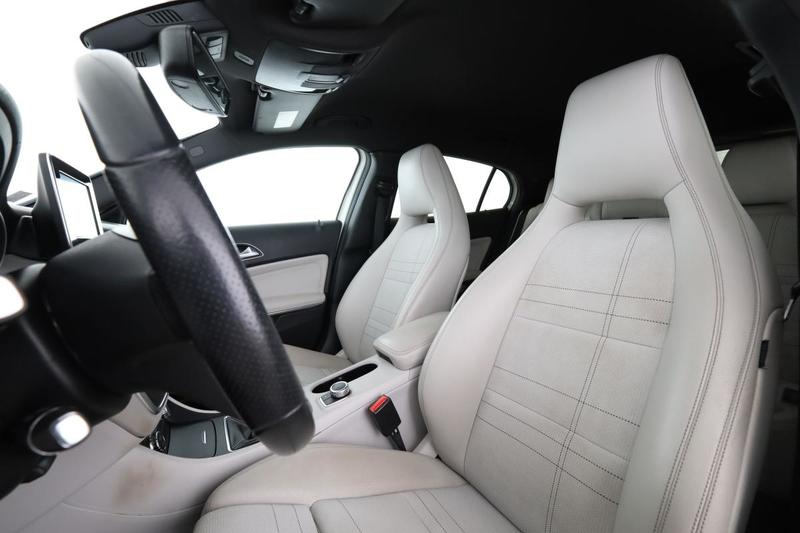 Mercedes Gla 180 Sensation 122 ch