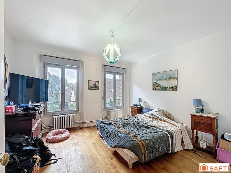 Maison - 220 m² - 7 pièces