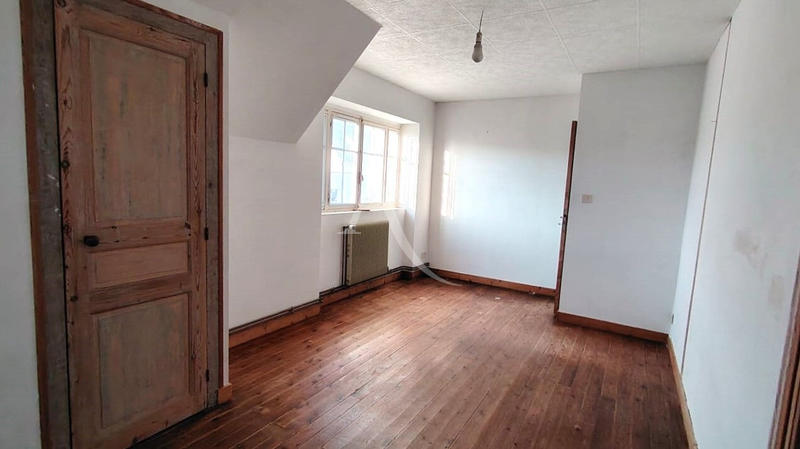 Maison - 118 m² - 7 pièces