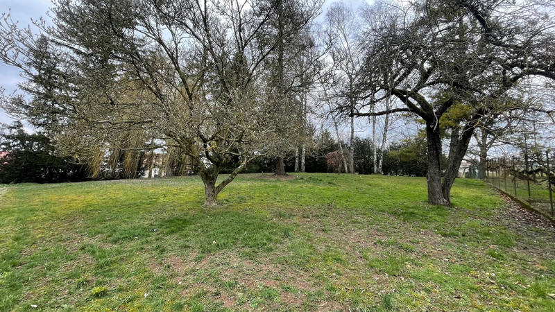 Maison - 222 m² - 8 pièces