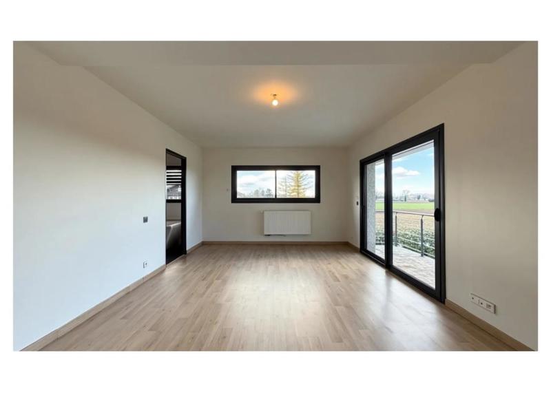 Maison - 245 m² - 6 pièces