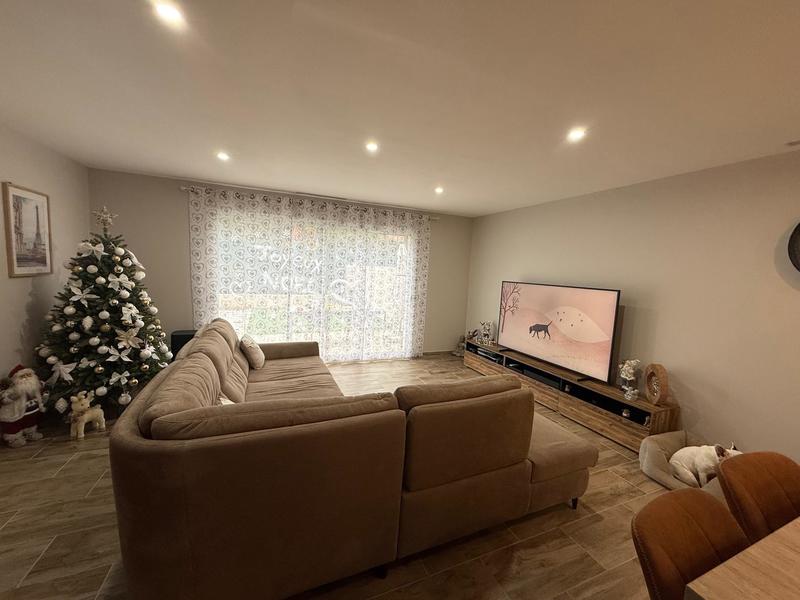 Maison - 83 m² - 4 pièces