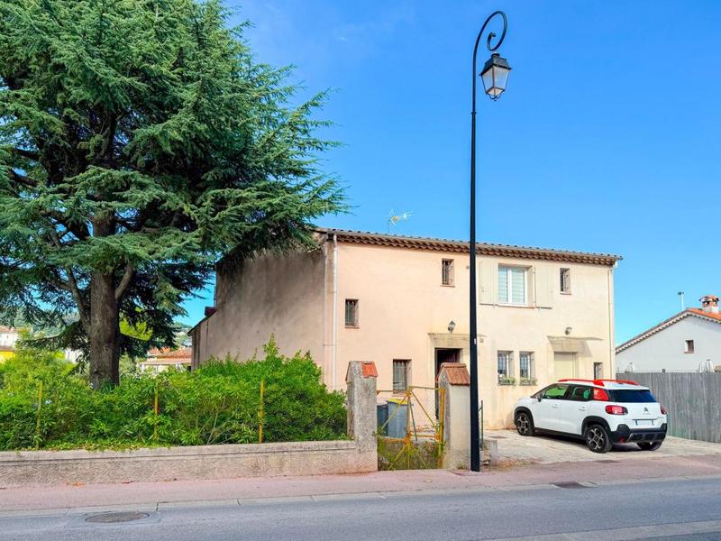 Maison - 94 m² - 4 pièces