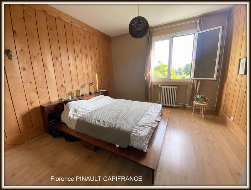 Maison - 219 m² - 8 pièces