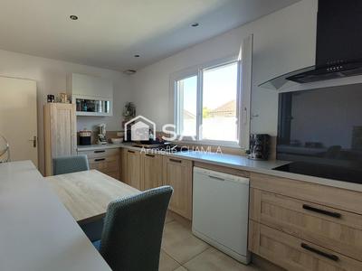 Maison - 90 m² - 4 pièces