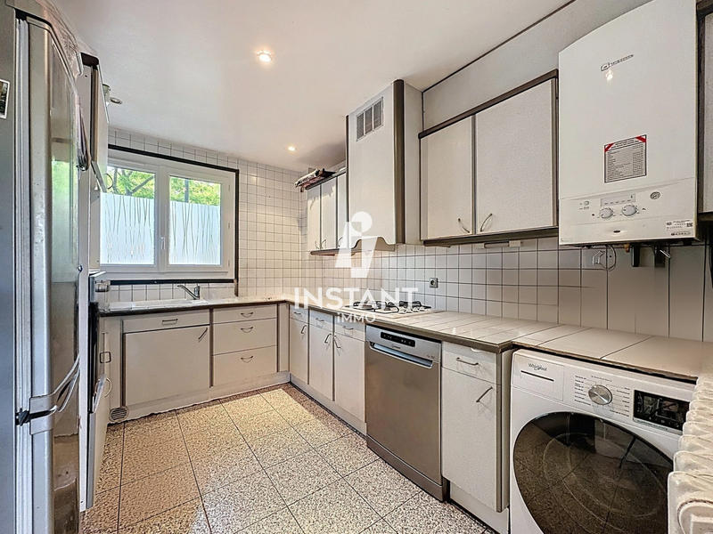 Appartement - 70 m² - 4 pièces