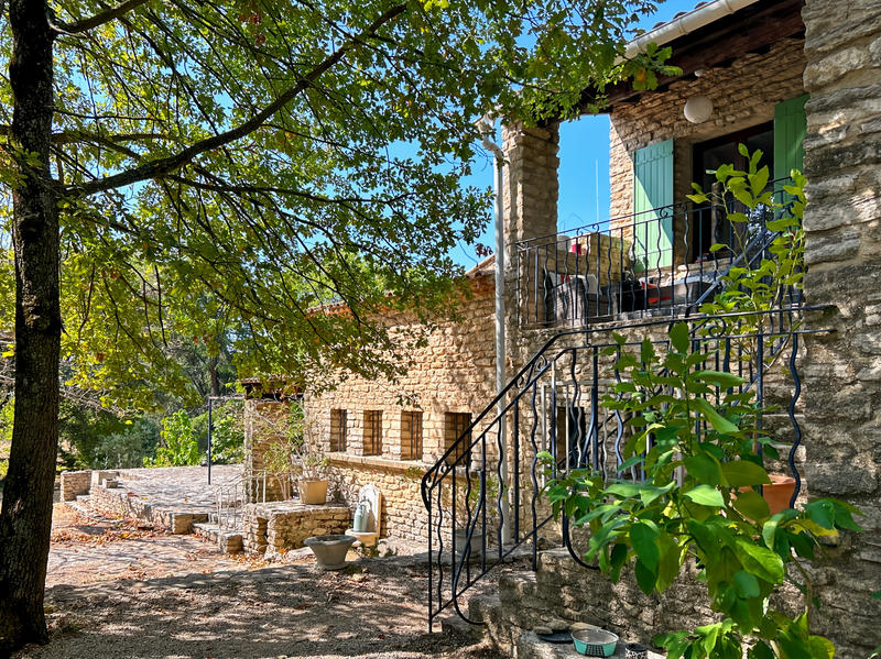 Maison - 250 m² - 10 pièces