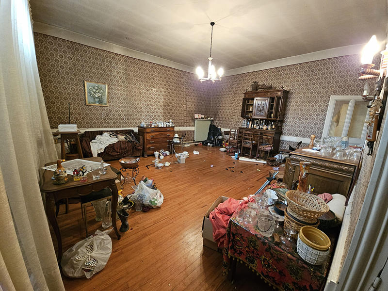 Maison - 187 m² - 8 pièces