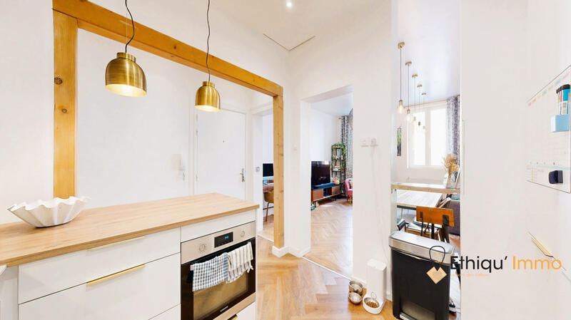 Appartement - 83 m² - 3 pièces