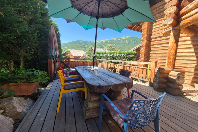 Châlet - 240 m² - 10 pièces