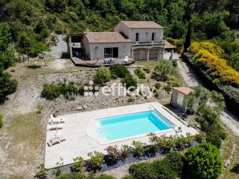 Maison - 176 m² - 6 pièces