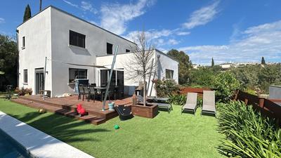 Villa - 152 m² - 5 pièces