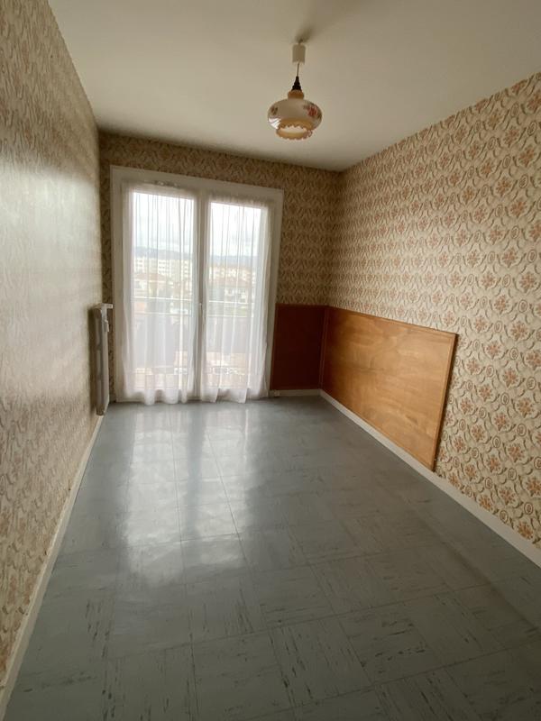 Appartement - 70 m² - 4 pièces