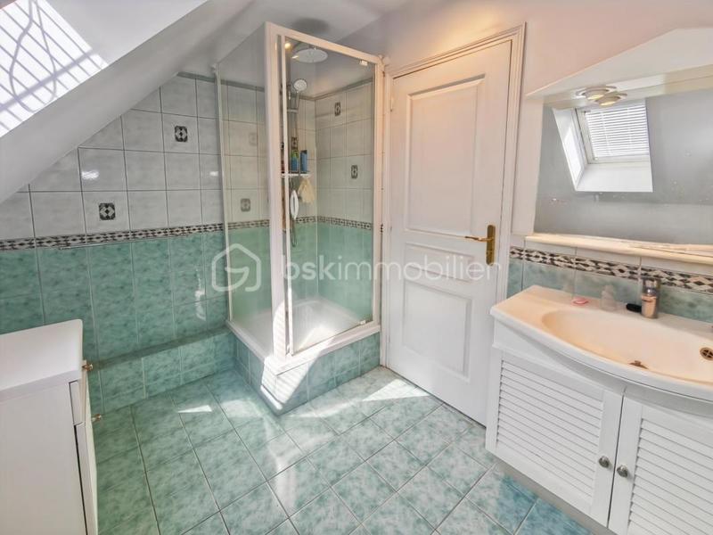 Maison - 144 m² - 7 pièces