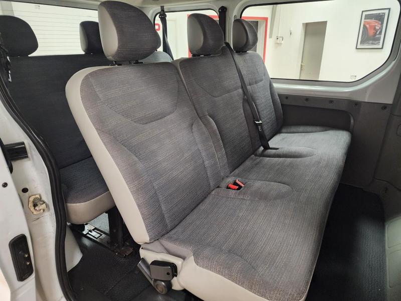 Renault Trafic Fg II L1h1 2.0 Dci 90ch 08 Places