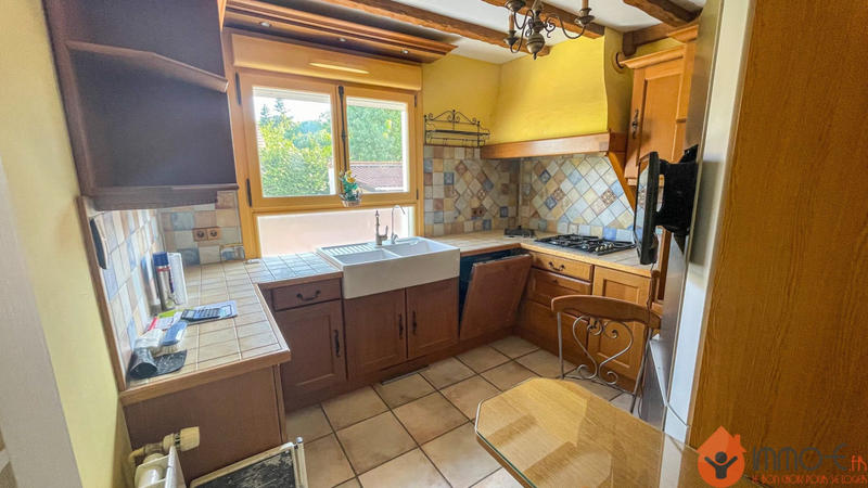 Maison - 295 m² - 9 pièces
