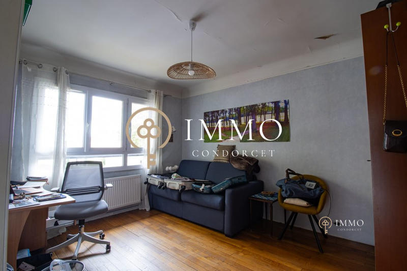 Maison - 145 m² - 8 pièces