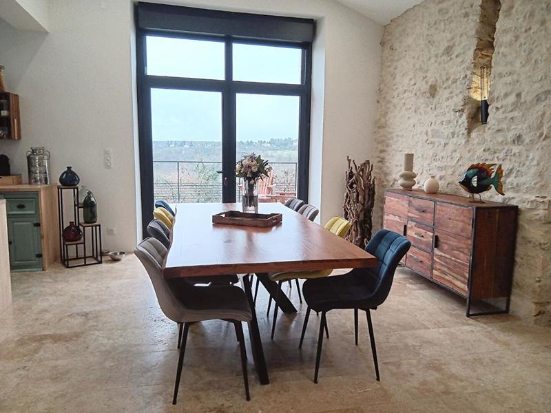 Maison - 140 m² - 5 pièces