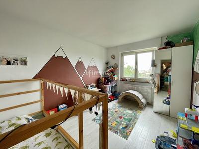 Appartement - 80 m² - 4 pièces