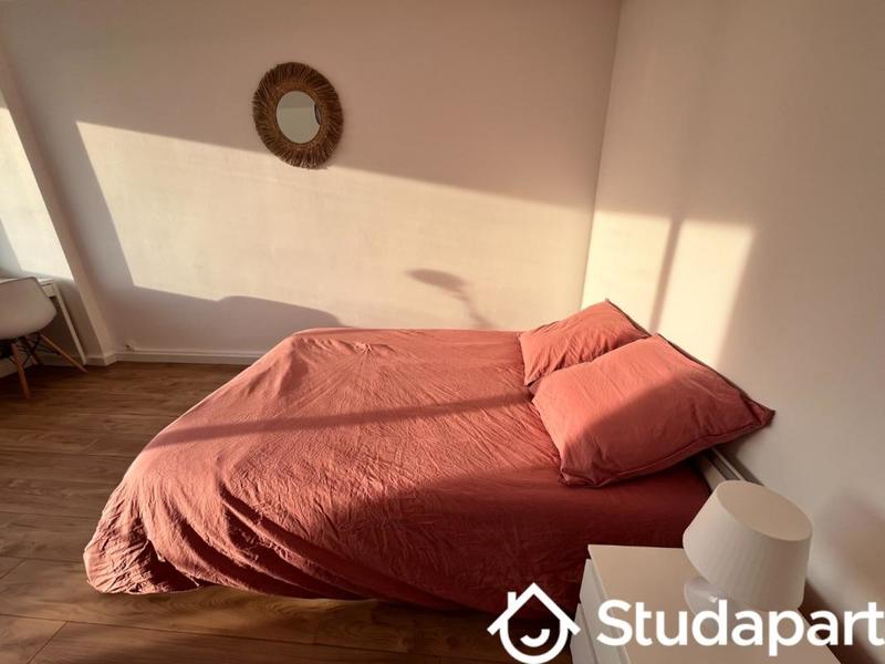 Chambre - 9 m² - 1 pièce