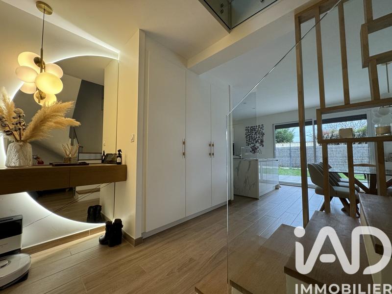 Maison - 142 m² - 6 pièces