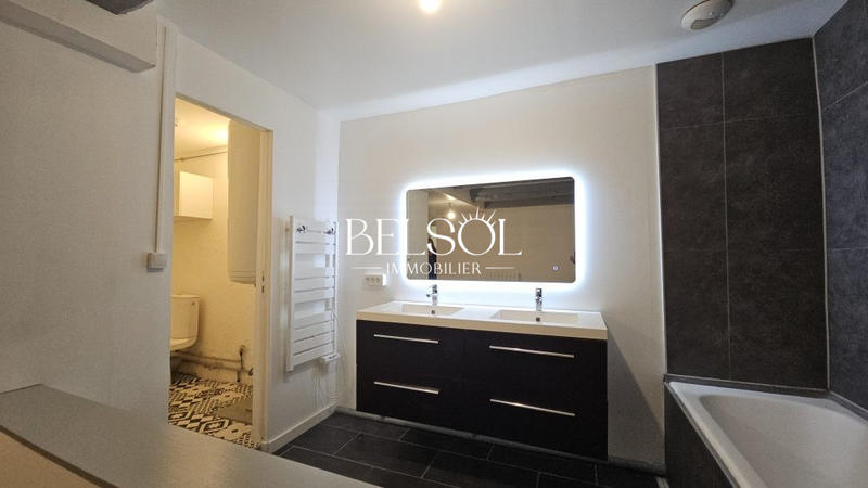 Maison - 93 m² - 4 pièces