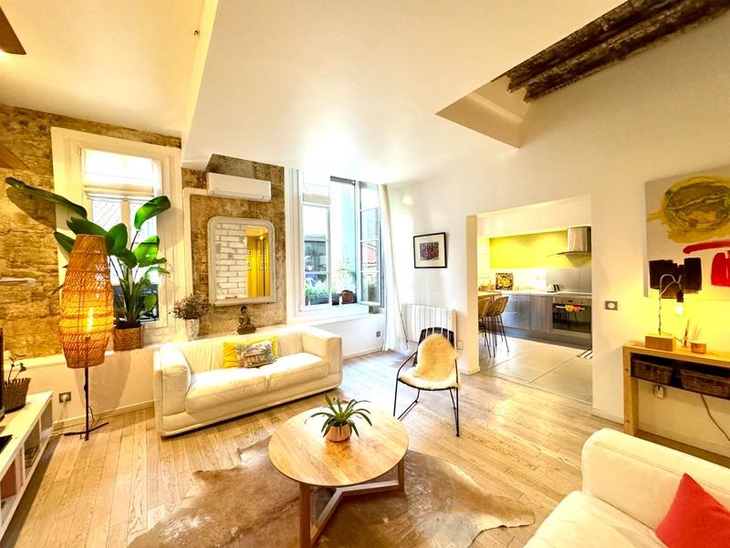 Appartement bourgeois - 95 m² - 4 pièces