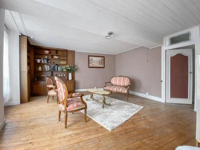 Immeuble - 181 m² - 8 pièces