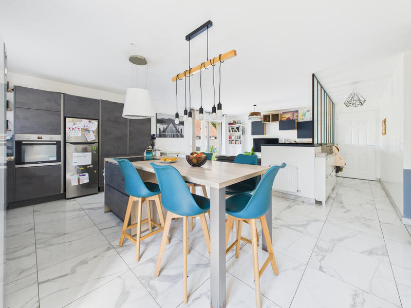 Maison - 102 m² - 5 pièces