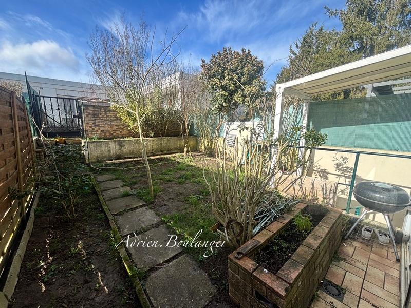 Maison - 76 m² - 4 pièces